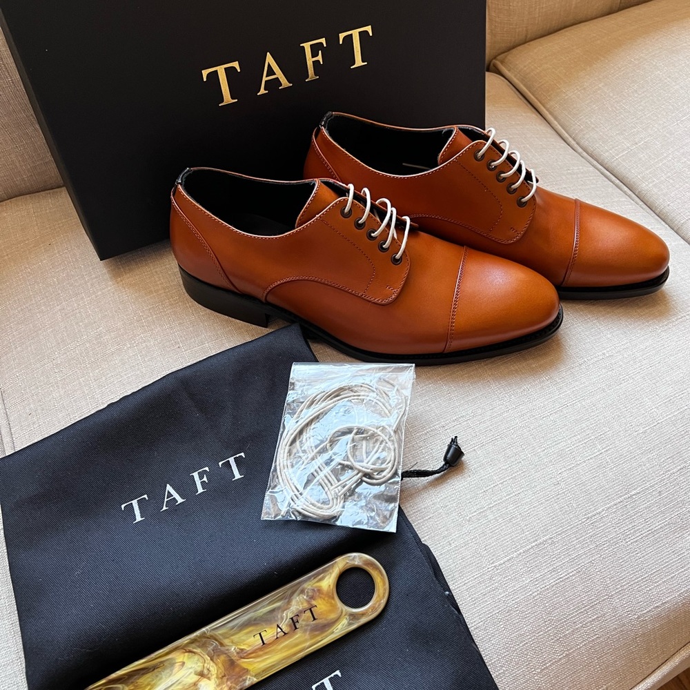 BRAND NEW Mens 5 1/2 Custom Made Cognac Taft Dress shoe. Never been worn outside